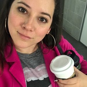 Meet your Posher, Daniela